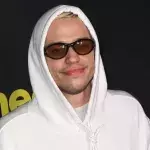 Pete Davidson lernt gerade das Glücklichsein