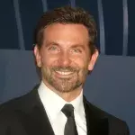 Bradley Cooper: Darum läuft er zu Hause ständig nackt herum