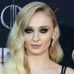 Sophie Turner mit angeblichem neuen Lover im Ski-Urlaub