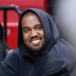Hat Kanye West wirklich seine Zähne komplett entfernen lassen?