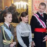 Leonor von Spanien gibt Debüt bei militärischer Neujahrs-Parade