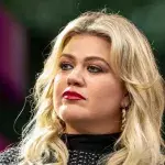 Kein Social Media! Kelly Clarkson spricht über ihre Erziehungsmethoden