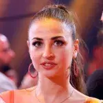 Flughafen gesperrt: Ekaterina "Ekat" Leonova kann nicht zur Familie