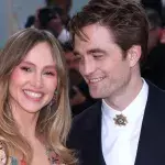 Sind Suki Waterhouse und Robert Pattinson verlobt?