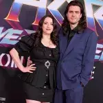 Schauspielerin Kat Dennings und Rockmusiker Andrew W.K. sagen Ja