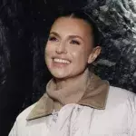„Ich bin eine hoffnungslose Romantikerin“: Laura Wontorra zwischen Rampenlicht und Neubeginn