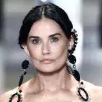 7 Weltstars vor und nach ihren Beauty-Operationen 