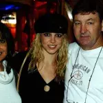 Britney Spears: Ihre Familie soll sich an ihren Millionen bedient haben