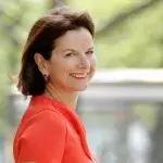 Claudia Obert will gerne mal mit einem Fußballer in die Kiste 
