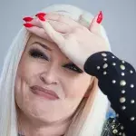 Katzenberger gesteht: "Das ist faul mit meiner Oberweite!"
