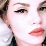 Beauty-Expertin schminkt sich ein Jahr lang nicht ab: Der Grund und die Folgen machen betroffen