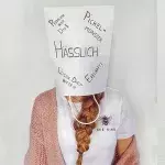 Hanna Bohnekamp steht zu ihrer Akne