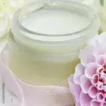 Influencerin wirbt für Fake-Creme