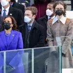 Kamala Harris' Stieftochter, Ella Emhoff, ist eine echt Stilikone