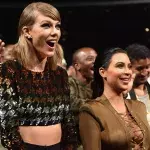 "Sie lügt wie gedruckt": Kim Kardashian legt sich wieder mit Taylor Swift an.