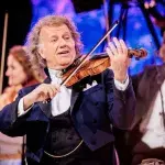 Wie bodenständig ist das Schlossleben von André Rieu wirklich?
