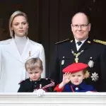 Charlène von Monaco ist wieder mit ihrer Familie vereint