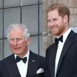 Ruft Prinz Harry jetzt König Charles III. und Prinzessin Kate an?