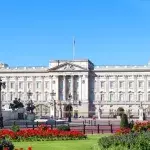 Beim Buckingham Palast: Polizei nimmt Eindringling fest