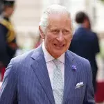 König Charles richtet anerkennende Worte an die englische Mannschaft