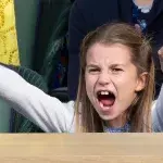 Prinzessin Charlotte fiebert bei ihrem ersten Wimbledon-Besuch mit