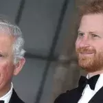 Zum Vatertag zeigt König Charles ein Bild mit Prinz Harry