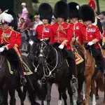 König Charles: Er nimmt auf dem Pferd an "Trooping the Colour" teil