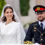 Märchenhochzeit in Jordanien: Prinz Hussein und Rajwa sind verheiratet
