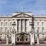 Kurz vor der Krönung: Kontrollierte Sprengung am Buckingham-Palast