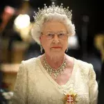 Queen in Gefahr? Einer ihrer Angestellten hat Covid-19