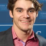 RJ Mitte — Wikimedia Commons