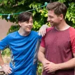 "Alles was zählt": Yannick kümmert sich um "kleinen Bruder" mit Down-Syndrom
