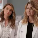 Camilla Luddington und Ellen Pompeo in der 14. Staffel von "Grey's Anatomy"