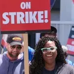 Streik in den USA: Autorengewerkschaft erzielt Einigung