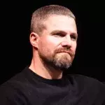 "Arrow"-Star Stephen Amell spielt die Hauptrolle im "Suits"-Spin-off