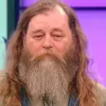 Seit Jahren hat er seinen Bart nicht rasiert: Doch sein Make-Over endet in Tränen
