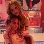 Vanessa am Set von "Riverdale"