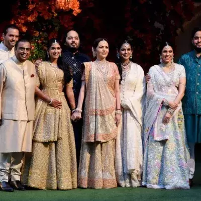 Mukesh Ambani: Mit seiner Familie feiern Rihanna, Trump und Zuckerberg