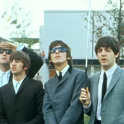 The Beatles: Grammy für John Lennon wird versteigert