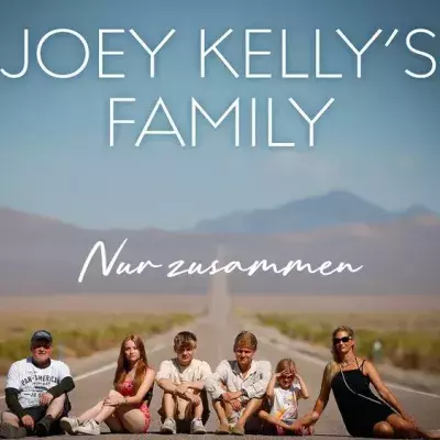 Joey Kelly veröffentlicht Song mit seiner Frau und den vier Kindern