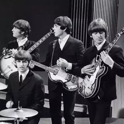 Neuer Beatles-Hit "Now and Then" stürmt die Charts