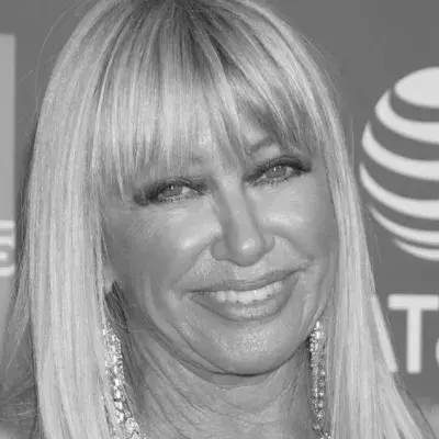 Goldie Hawn und Co. trauern um "süße" und "talentierte" Suzanne Somers