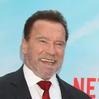 Arnold Schwarzenegger: Der Wachs-Terminator ist mit dem Bike unterwegs