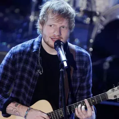 Ed Sheeran liefert sich erstaunliches Rennen um die Chartspitze