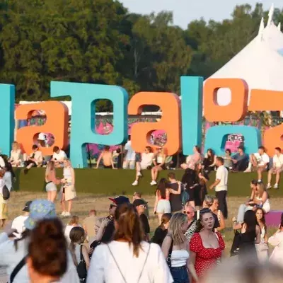 Festivalgefühl für zuhause: Das Lollapalooza Berlin im Livestream