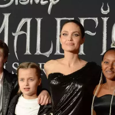 Angelina Jolie wird am Broadway von Tochter Vivienne unterstützt