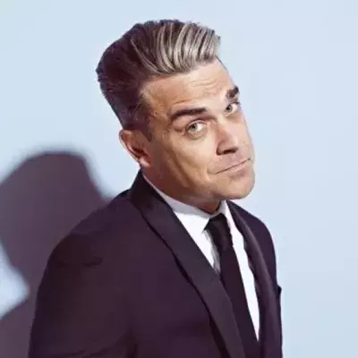 Ayda Field zeigt nackigen Robbie Williams im Bett