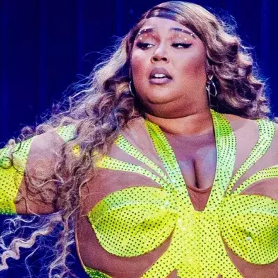 Lizzo reagiert erstmals auf Anschuldigungen: "Bin nicht die Schurkin"