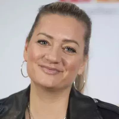 Juliette Schoppmann musste die Gebärmutter entfernt werden