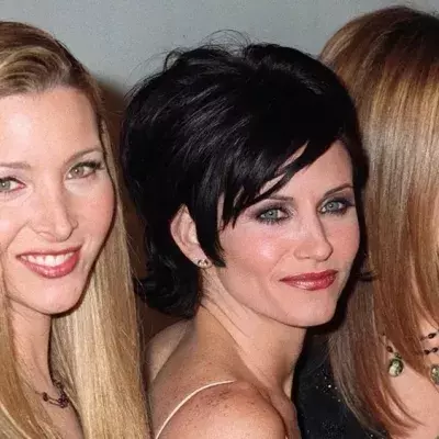 Lisa Kudrow: Süße Glückwünsche von ihren "Friends"-Kolleginnen